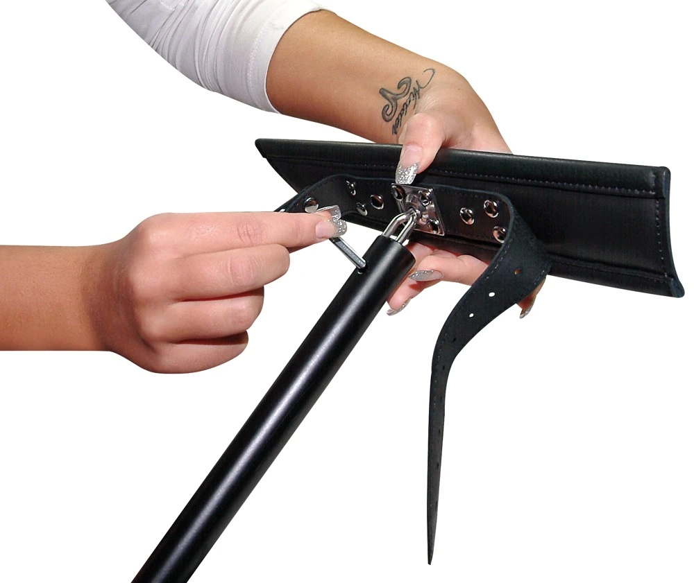 Zado Leather Fashion Verstelbare Stalen Doggybench Met Lederen Pols- Hals- En Enkelboeien Van ZADO - Afbeelding 4