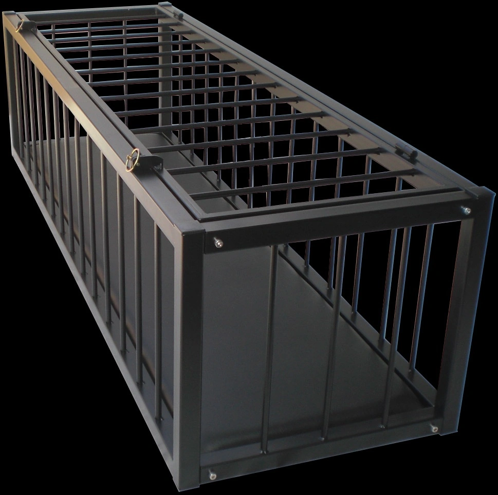 Mince.NL BDSM Meubels Met Deze Zeer Solide Stalen Slaapkooi Heeft Uw Sub De Ideale Slaap Accommodatie Voor De Nacht